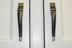 Kitchen door handles